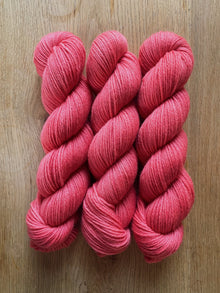  Rosy - Highland Wool DK