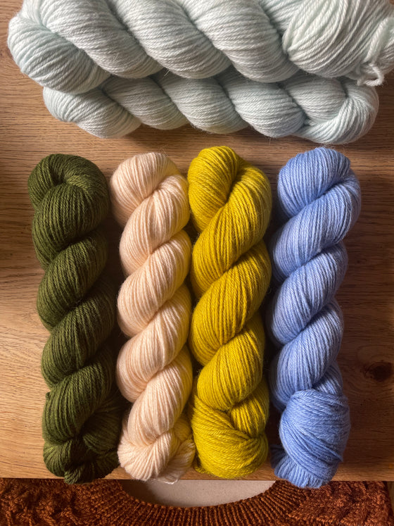 Heirloom Garden Bundle - Highland DK